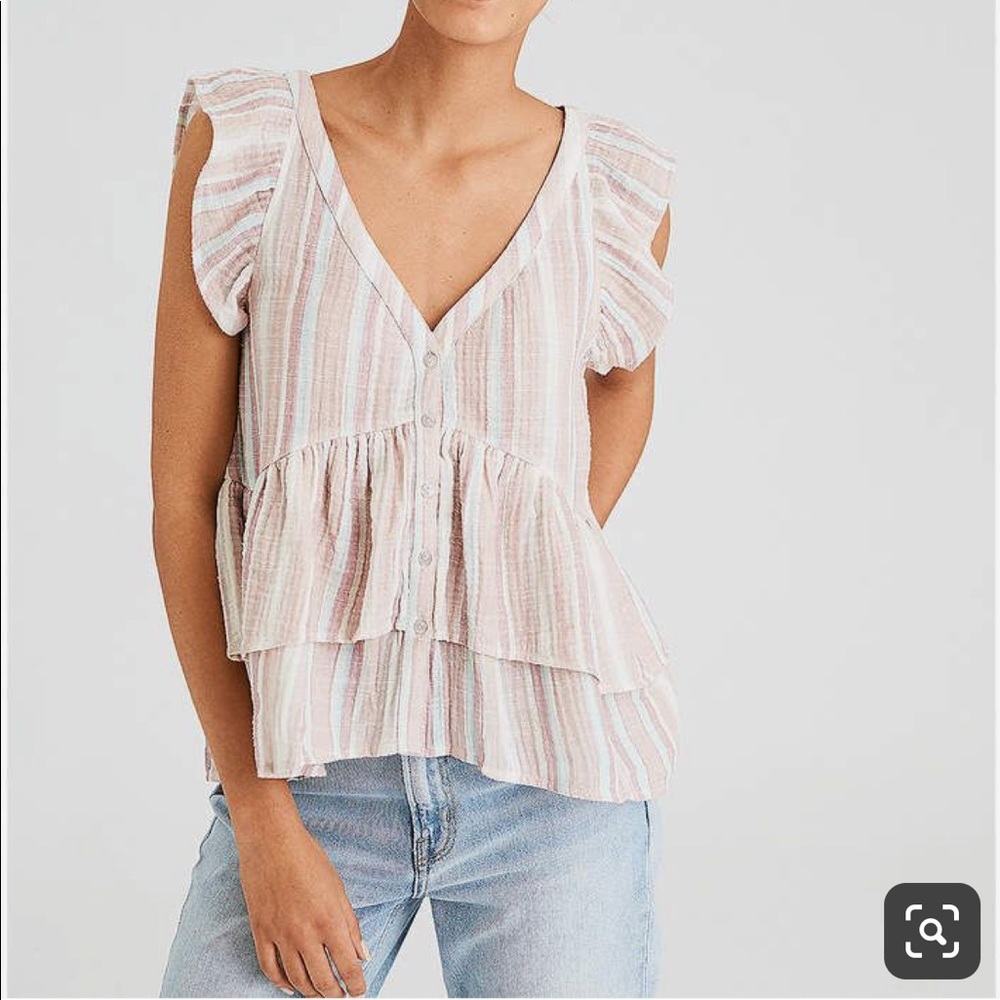 Double Ruffle short sleeve Blouse - Picture 2 of 2